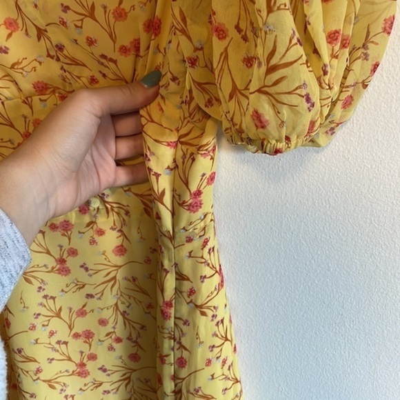 J.O.A. Just One Answer Puff Sleeve Midi Dress Women’s Size Medium Floral Yellow - Picture 6 of 11